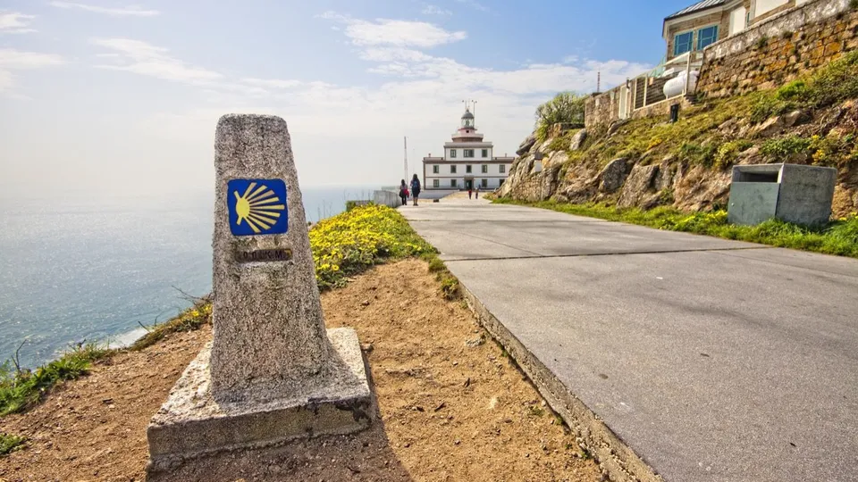 Km 0 del Cammino di Santiago al Faro di Finisterre