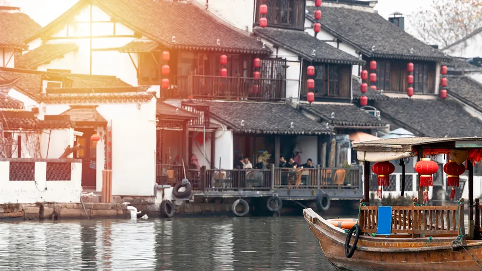 Villaggio acquatico di Zhujiajiao in Cina