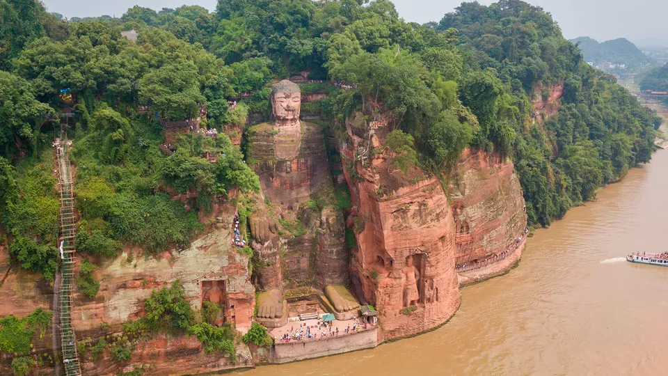 Grande Buddha di Leshan visto dall'alto