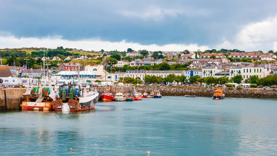 Villaggio di Howth visto dal mare