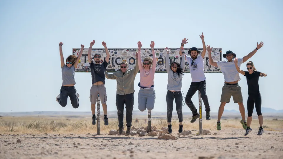 Diario di viaggio in Namibia: Foto di gruppo al Tropico del Capricorno
