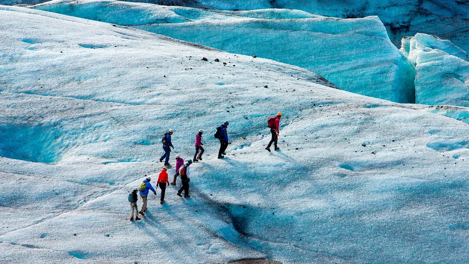 Gruppo in escursione sul ghiacciaio di Vatnajokull