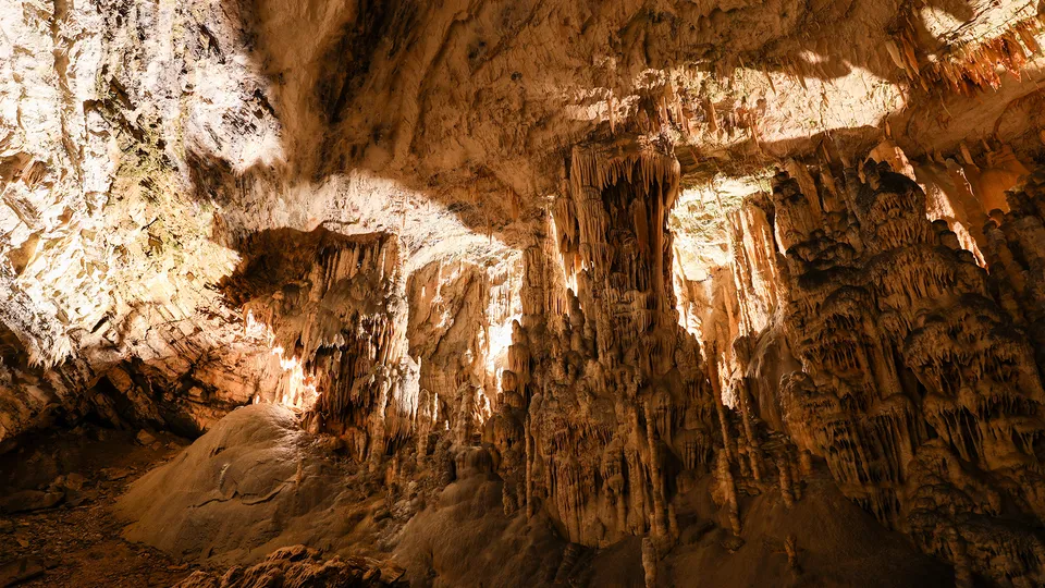 Grotte di Postumia