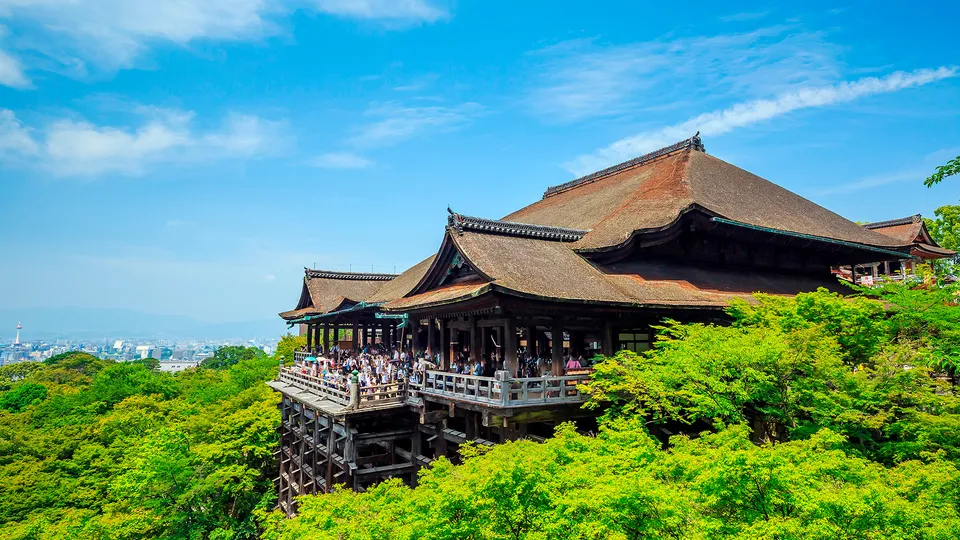 Kiyomizu-dera in primavera