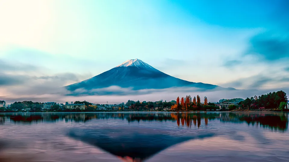 Monte Fuji riflesso sul lago Kawaguchiko