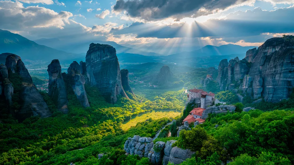 Panorama sui monasteri a Meteora