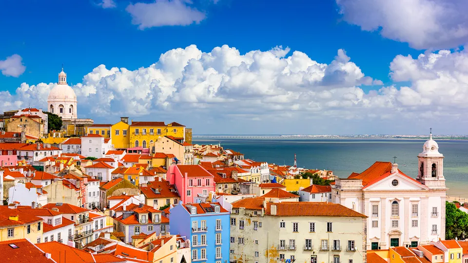 Panorama di Lisbona su Alfama