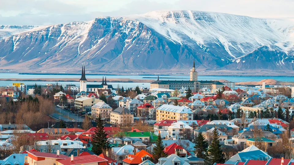 Reykjavik in inverno sotto la neve