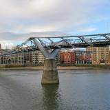 viaggio di gruppo a londra millennium bridge