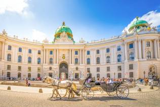 hofburg-palazzo-vienna-carrozza