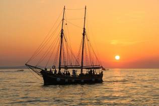 Crociera al tramonto in Dhow