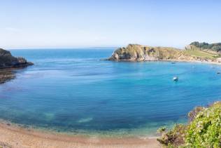 jurassic-coast-Lulworth-Cove