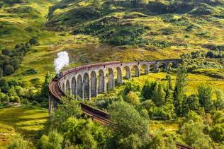 Glenfinnan Viaduct, treno a vapore per hogwarts