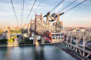 Tramway, funivia che collega una piccola isola nell'East River chiamata Roosevelt Island con Manhattan