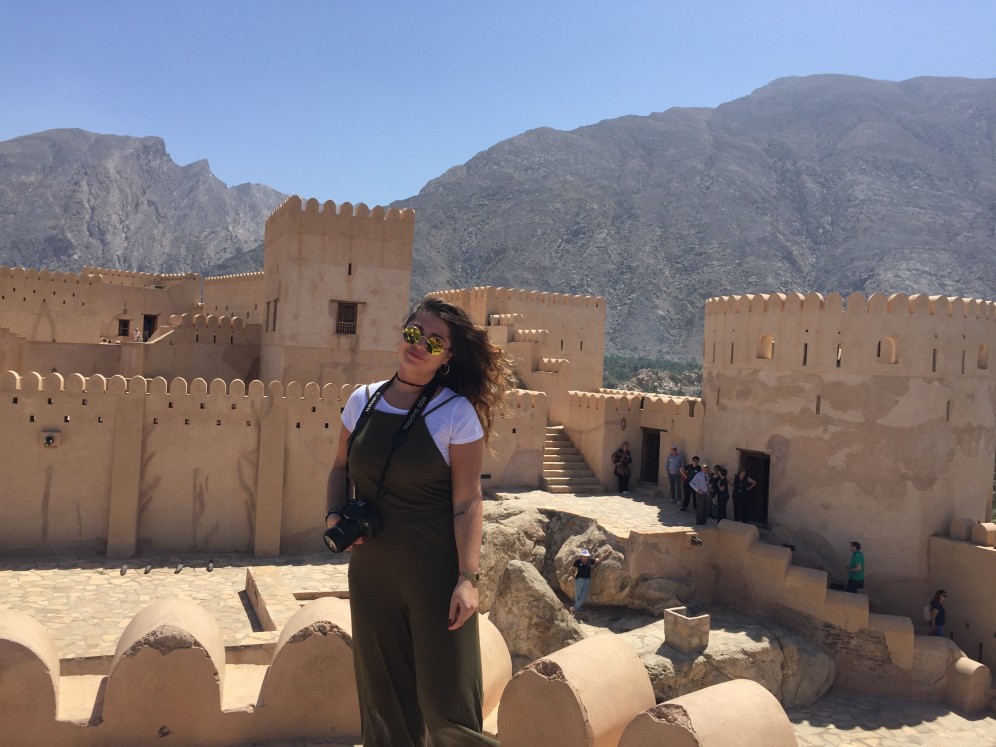 Viaggio di gruppo in Oman - Francesca al Forte di Nizwa