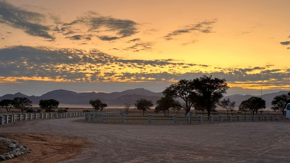 Viaggio di gruppo in Namibia - paesaggio al tramonto