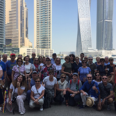 Foto di gruppo viaggio a Dubai